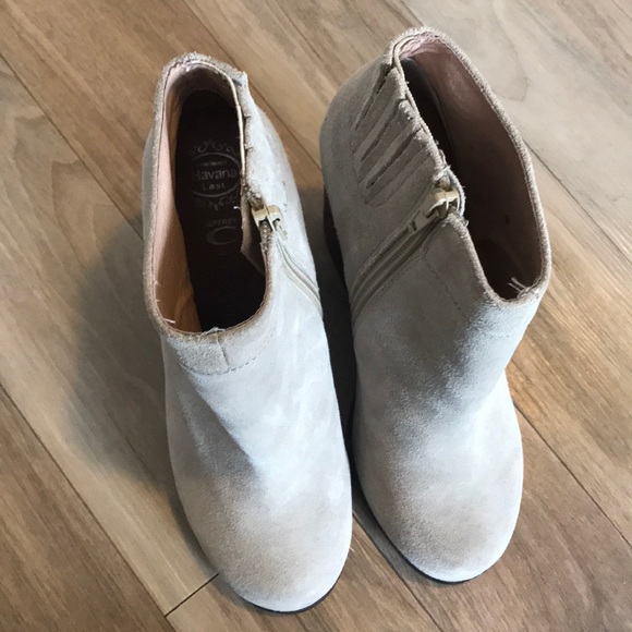 Jeffrey Campbell - Picture 5 of 6